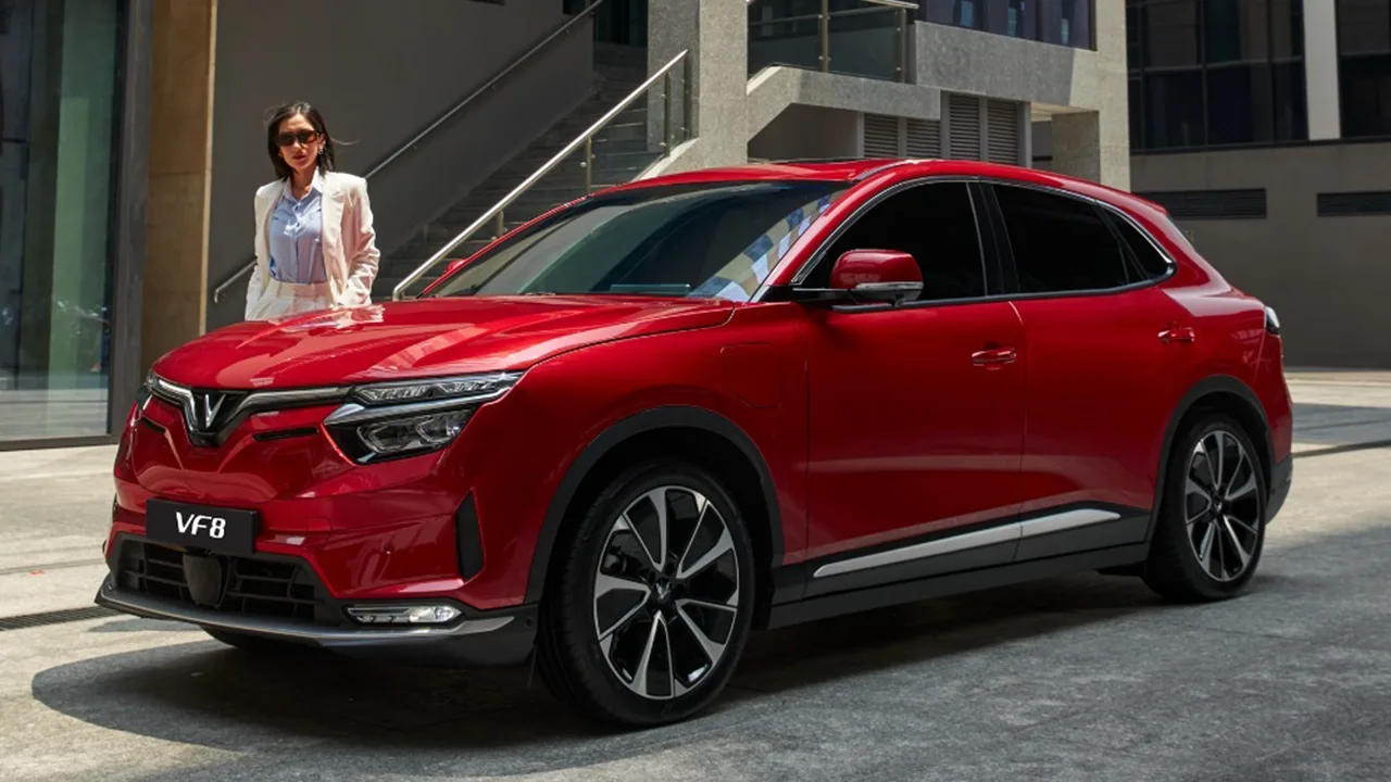 VinFast VF 8 - Xe điện SUV SUV cỡ D giá từ 978.240.000 đ
